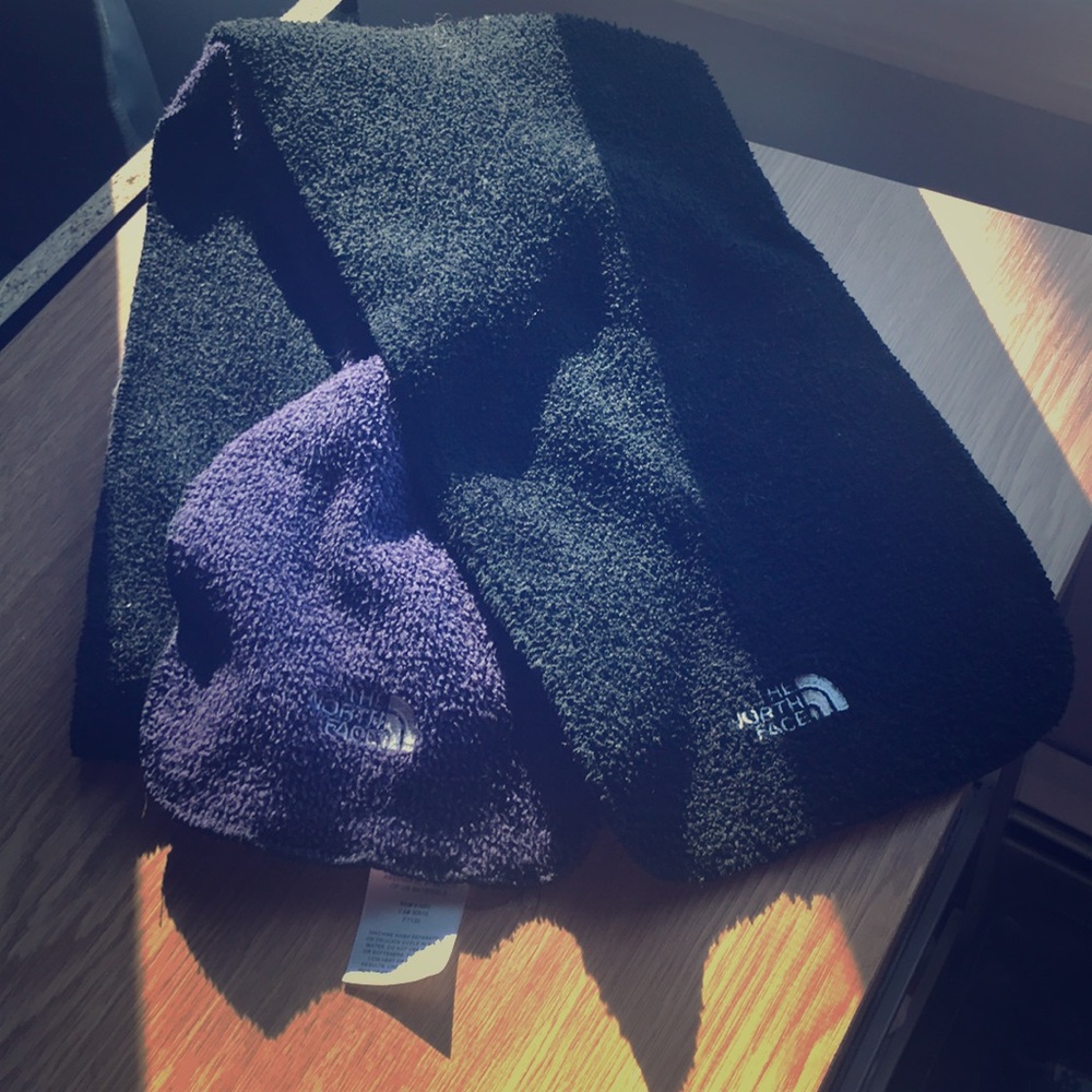 North face fleece scarf
